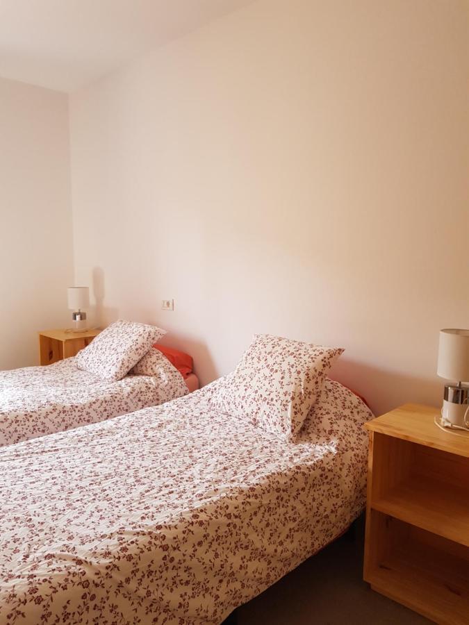 Apartamento privado en una zona tranquila y próxima al aeropuerto TF norte y a la ciudad de San Cristóbal de la Laguna . Exterior foto